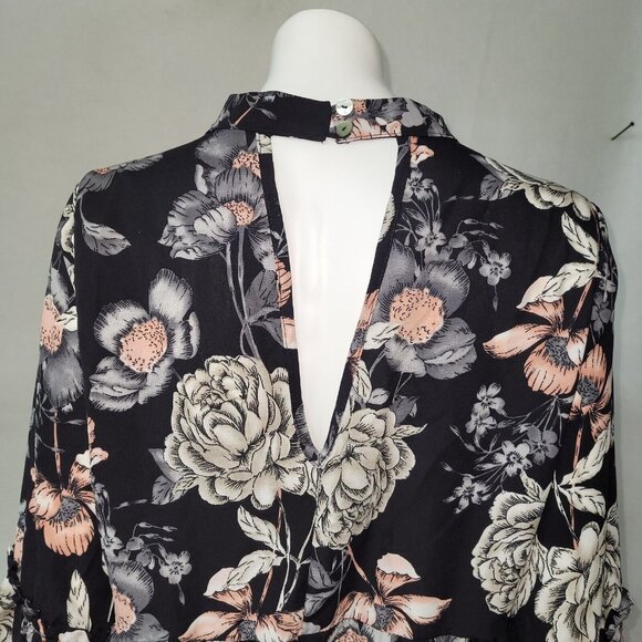 Peach Love Top Womens M Black Floral Collared Bell Sleeve V-Neck‎ Blouse Boho - Picture 4 of 11